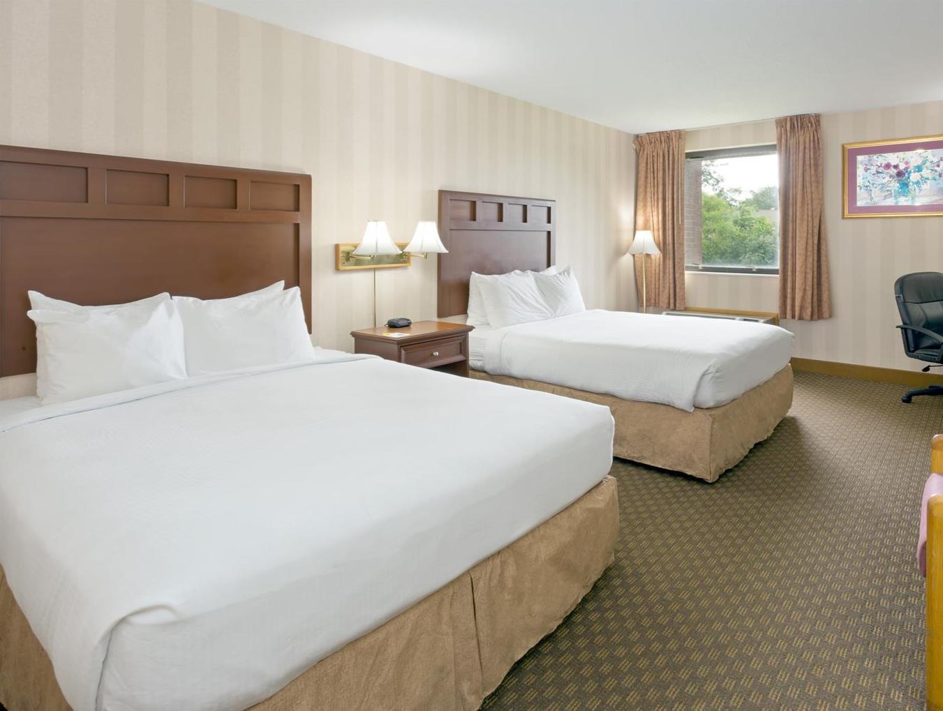 Days Inn & Suites By Wyndham Northwest Ινδιανάπολη Εξωτερικό φωτογραφία